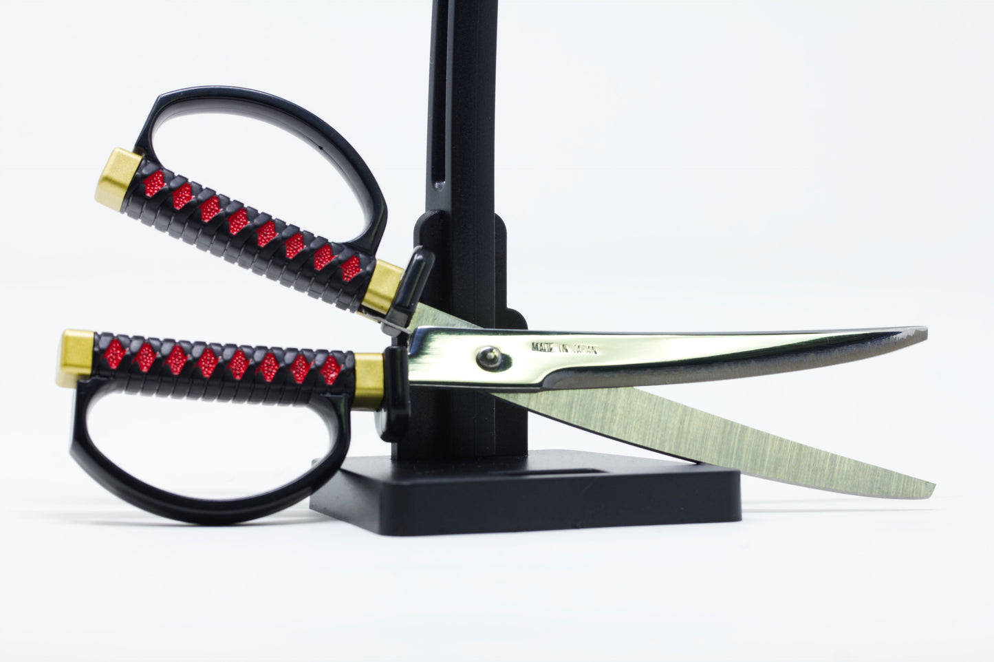 Scissors - Japanese Sword Scissors Nobushige Sanada Model with Stand
