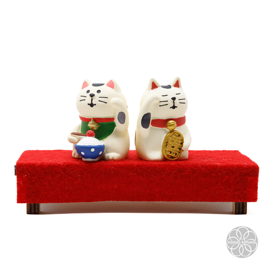 Miniature - Tea Shop Bench