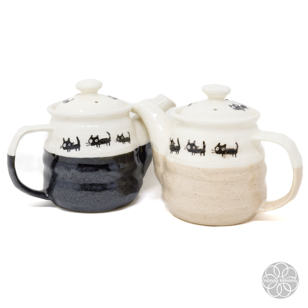 Teapot - Black Cat Beige