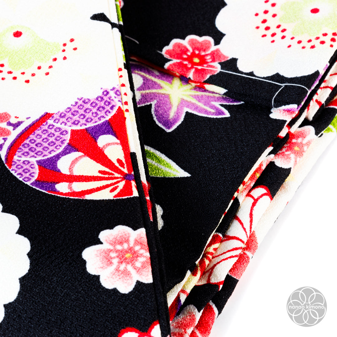 Women's Washable Kimono - Flowers on Black