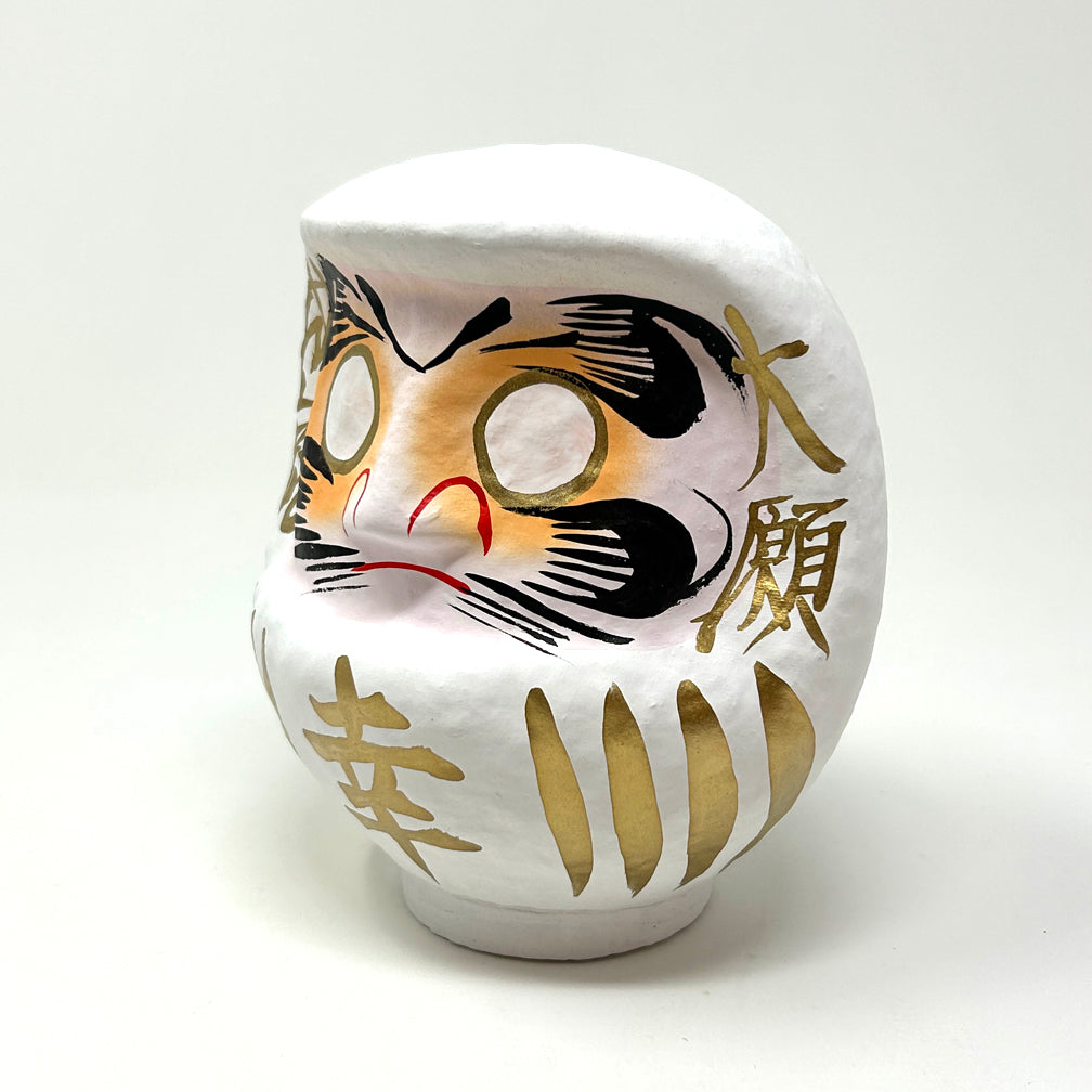 Daruma White: Medium