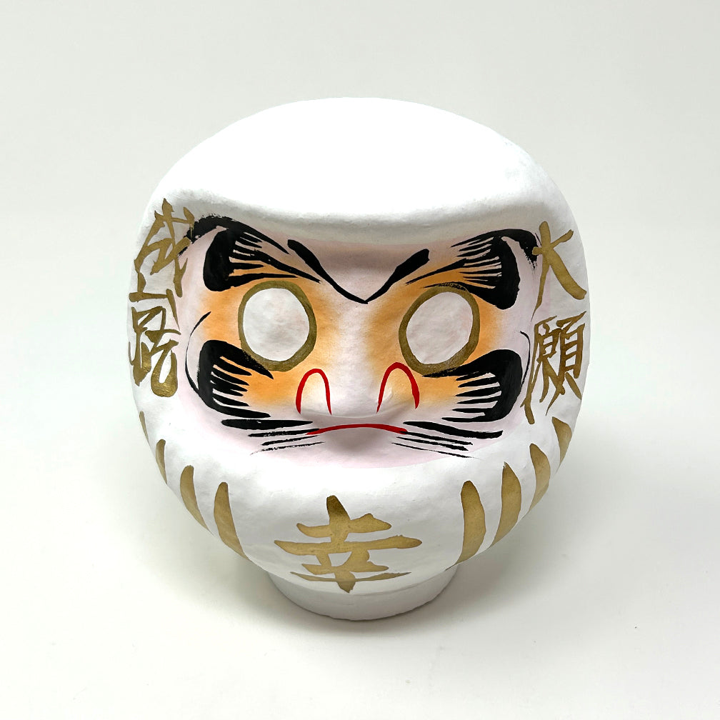 Daruma White: Medium