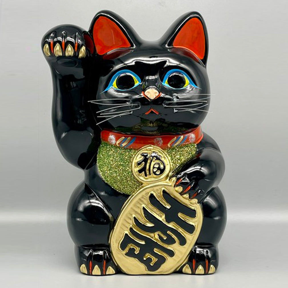 Japanese Maneki Neko Beckoning Cat Black