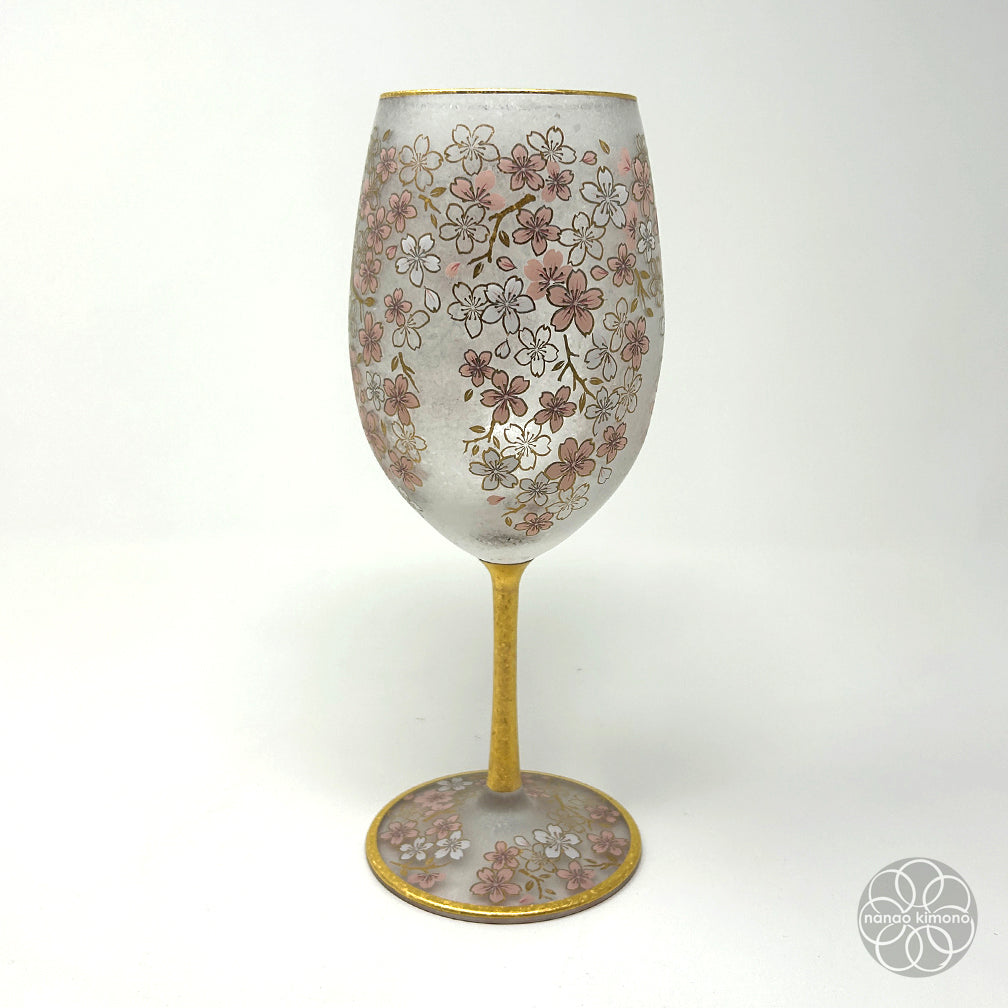 Sakura Gold Wine Glass