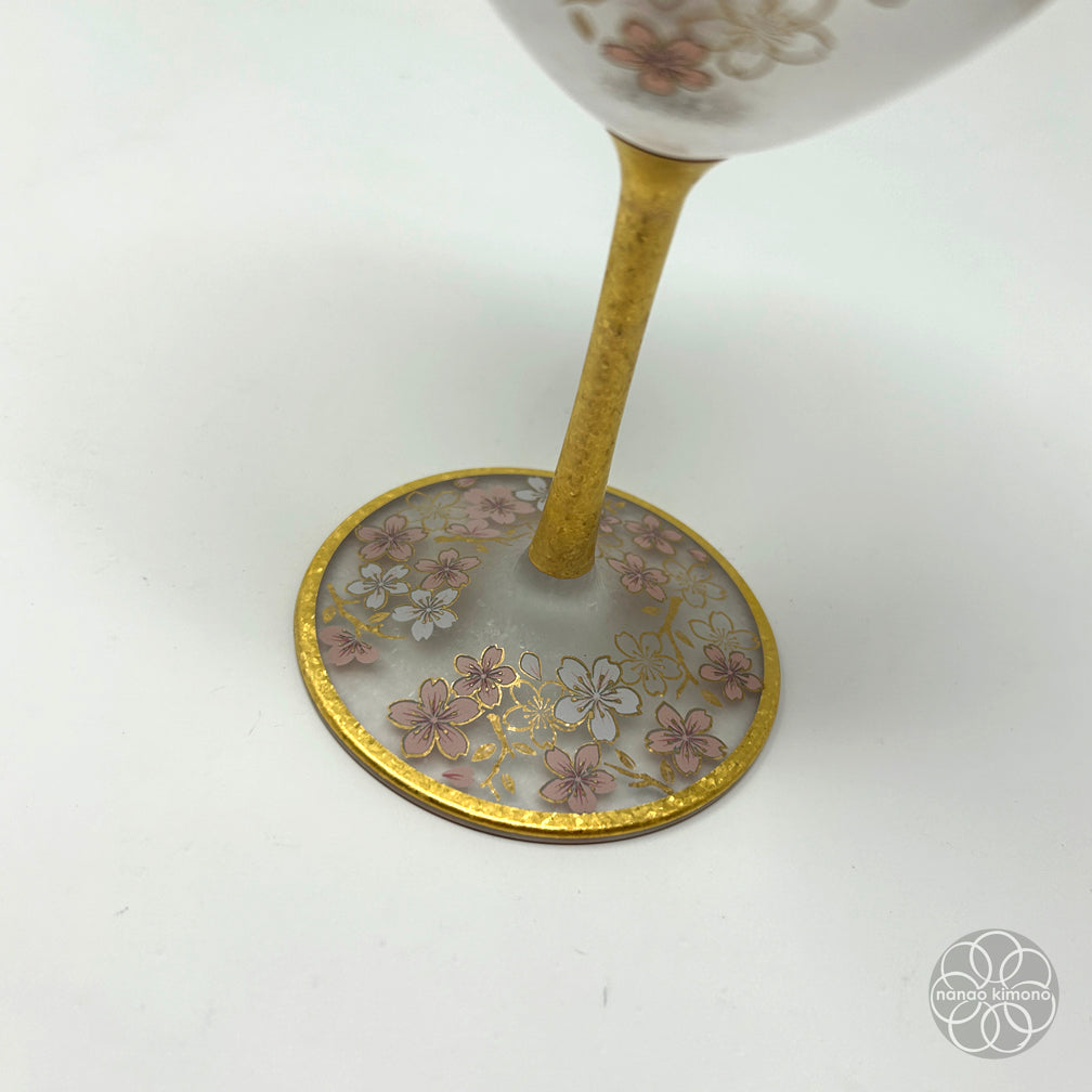 Sakura Gold Wine Glass