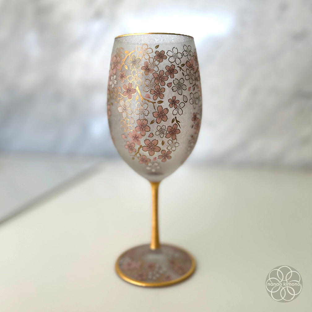 Sakura Gold Wine Glass