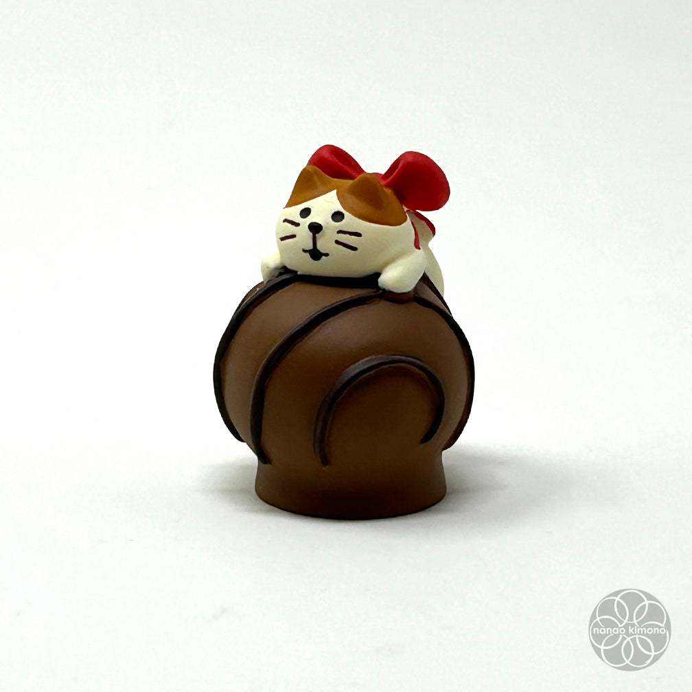 Miniature- Chocolate Cat