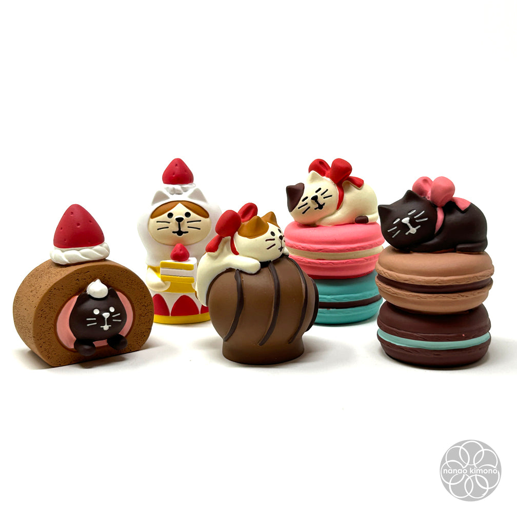 Miniature- Chocolate Cat