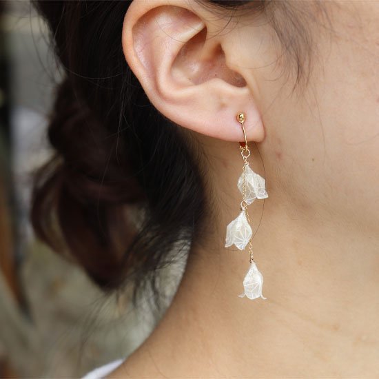 Piercing Earrings - 3 Flowers of Lily