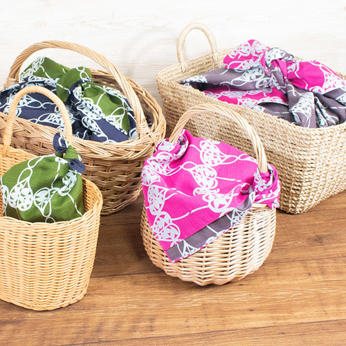 Reversible Furoshiki 19"- Isa Monyo Heart Vine Purple/Green
