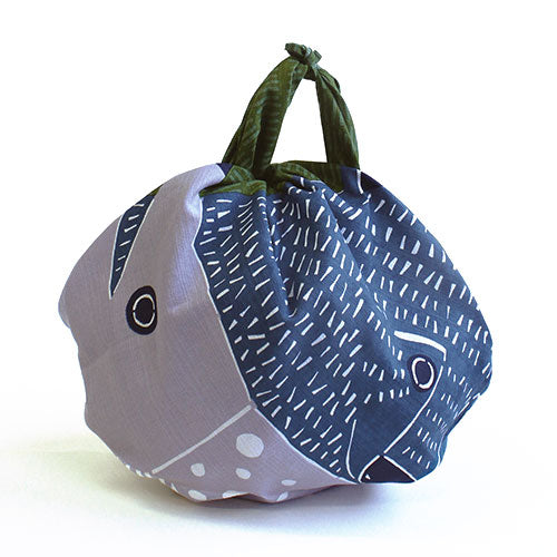 Furoshiki 40"- kata kata Bear Green
