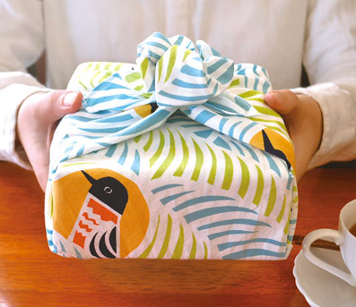 Furoshiki 28"- kata kata Black Cat Bird Green