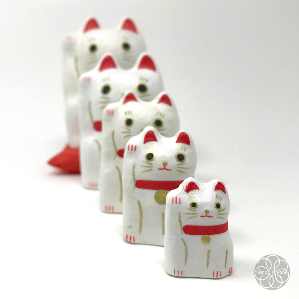 Maneki Neko - Hariko Matryoshka White