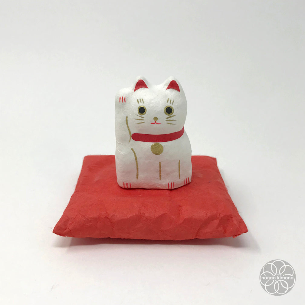 Maneki Neko - Hariko Matryoshka White