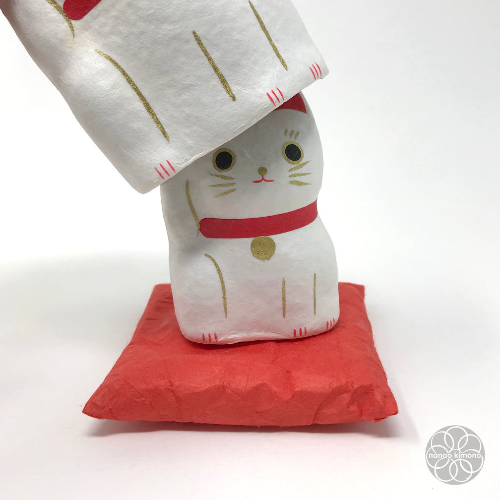 Maneki Neko - Hariko Matryoshka White