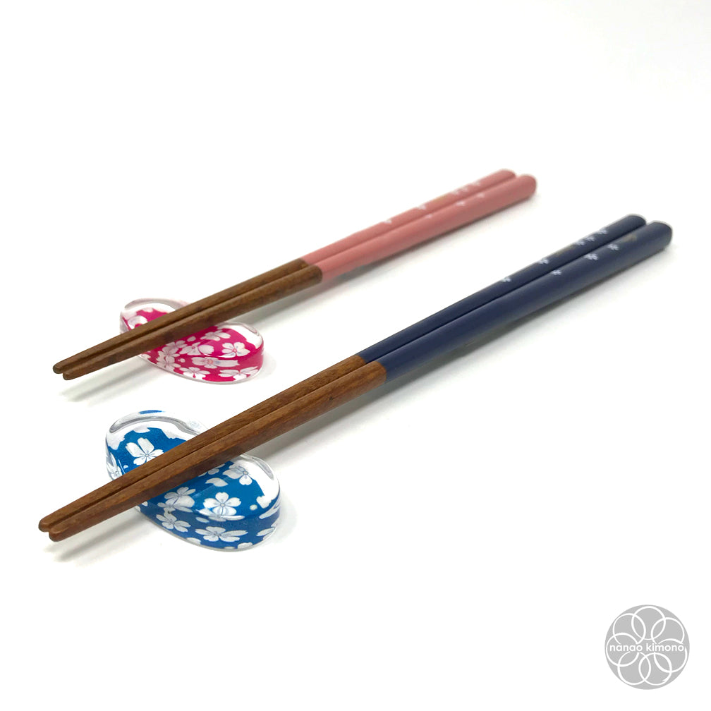 Two Pairs of chopsticks - Usagi