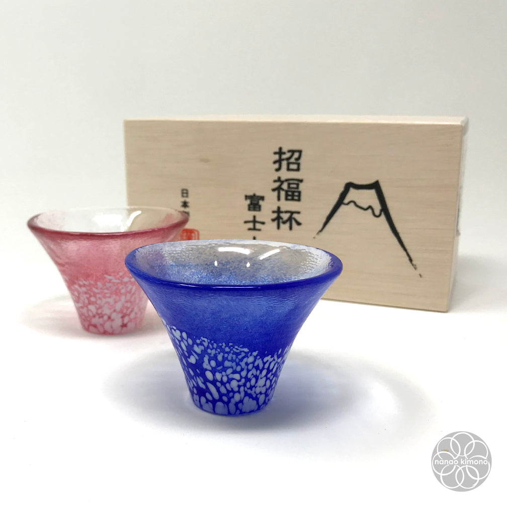 A pair of Glass Mt Fuji Cups - Blue & Red