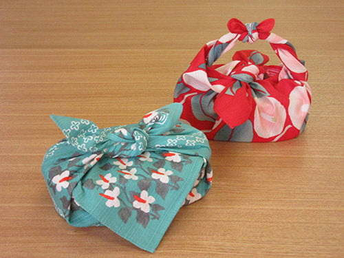 Furoshiki 19"- Yumeji Takehisa Camellia Red