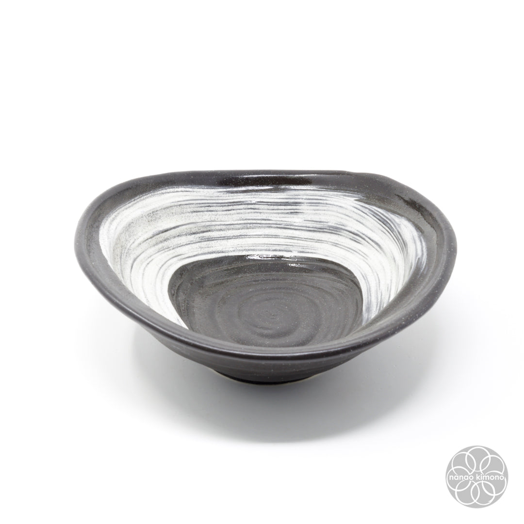 Bowl - Hakeme Black Oval