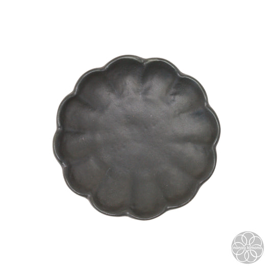 Soy Sauce Dish - Kiku Flower Matte Black