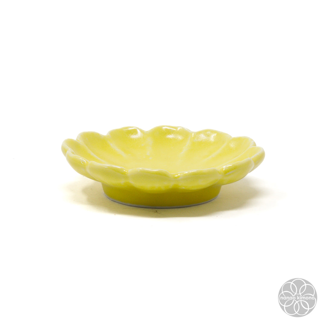 Soy Sauce Dish - Kiku Flower Yellow