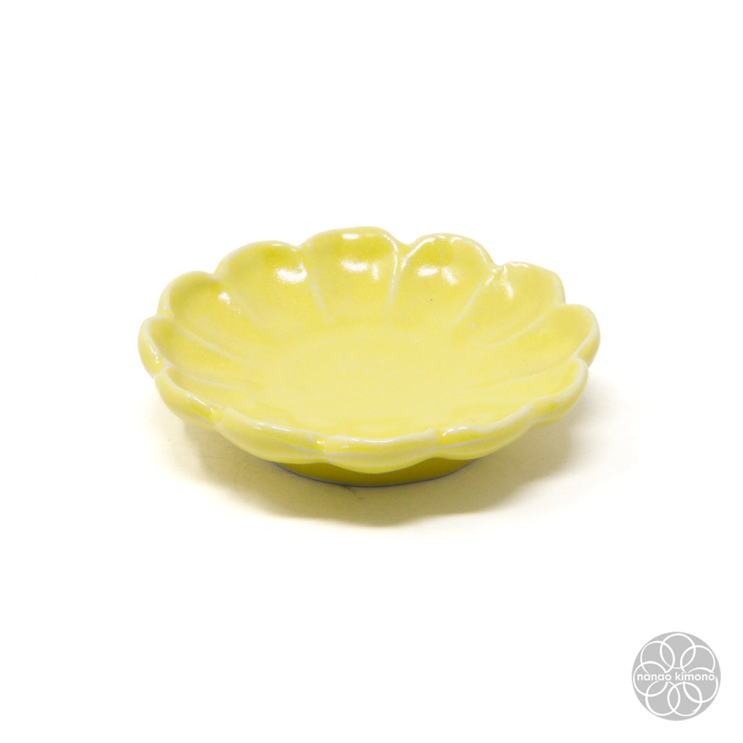 Soy Sauce Dish - Kiku Flower Yellow