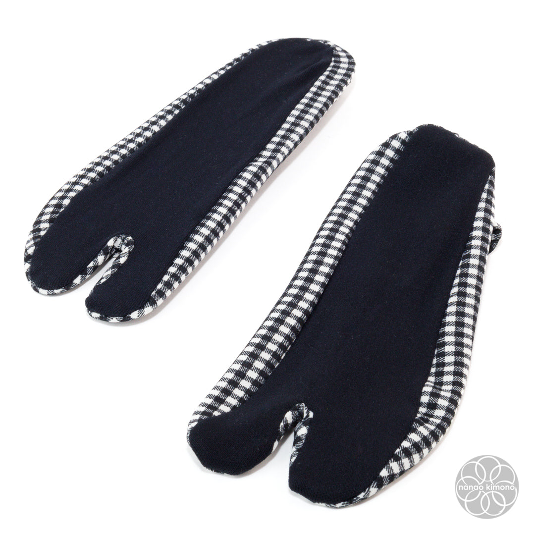 Tabi Socks - Checkered Black