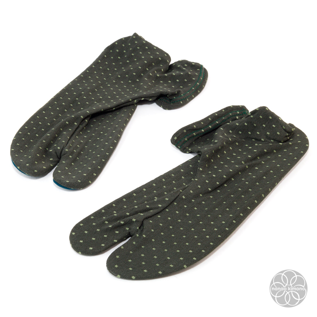 Tabi Socks - Gray Polkadots