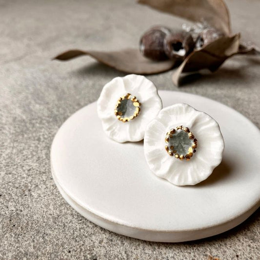 Pierced Earrings - Yuuka White