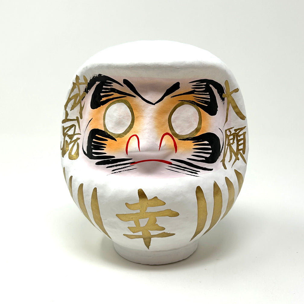 Daruma White: Medium