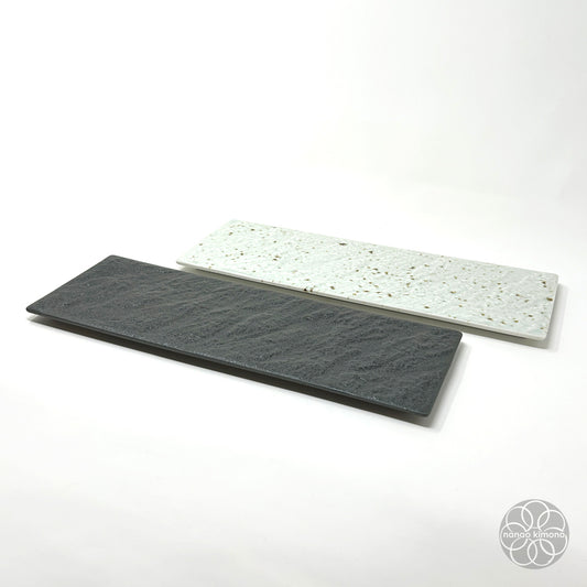 A pair of Sushi Plates - Black & White
