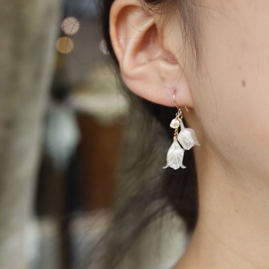 Piercing Earrings - 2 Flowers of Lily