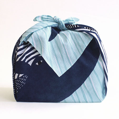 Furoshiki 40"- kata kata Whale Blue