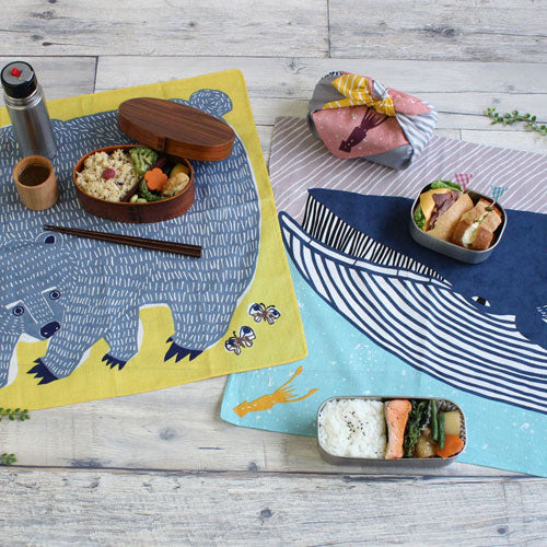 Furoshiki 20"- kata kata Whale Blue