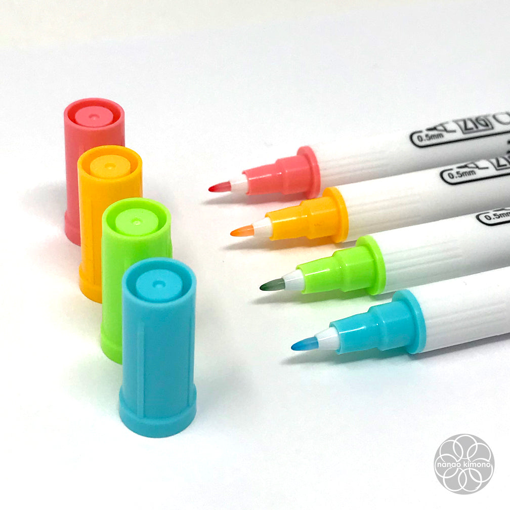ZIG Clean Color Dot Pen - A set of 4 colours