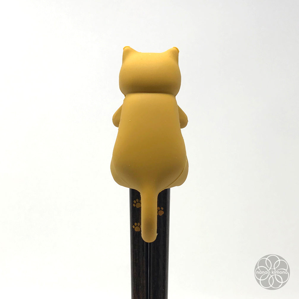 Chopsticks & Rest - Red Tabby Cat