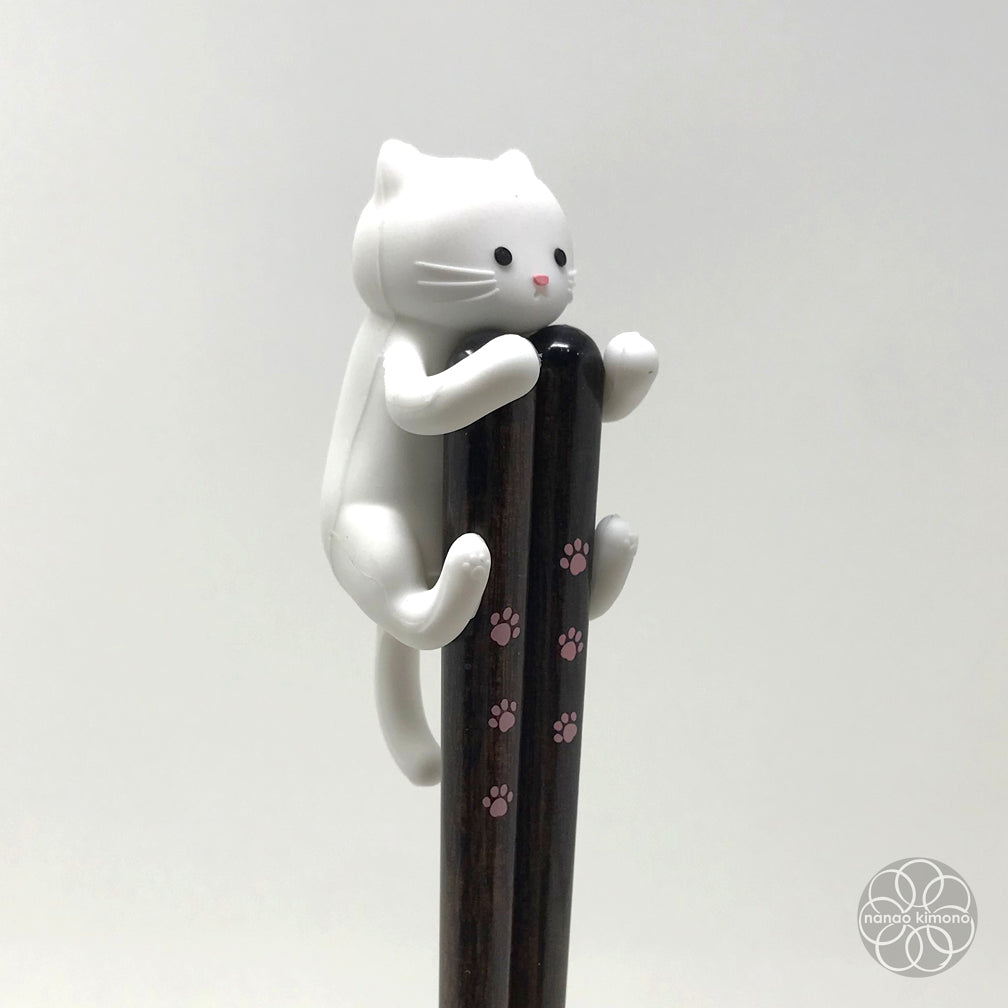 Chopsticks & Rest - White Cat